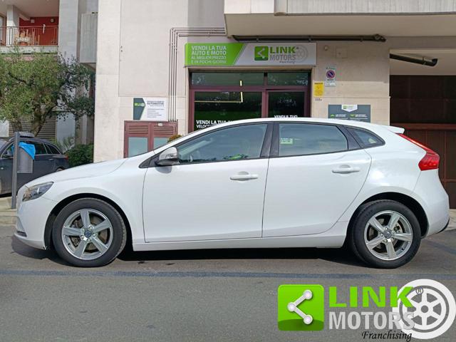 VOLVO V40 usata, con USB