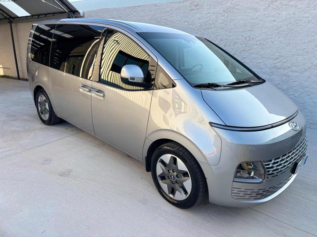 HYUNDAI Staria usata, con ABS