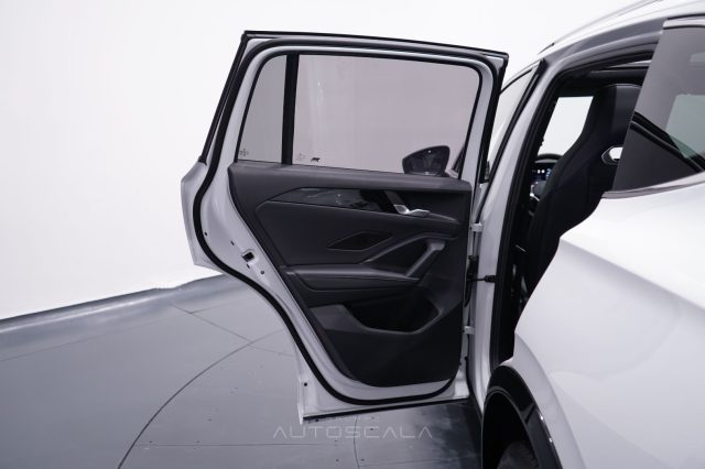 VOLKSWAGEN Tiguan usata, con Sensori di parcheggio posteriori