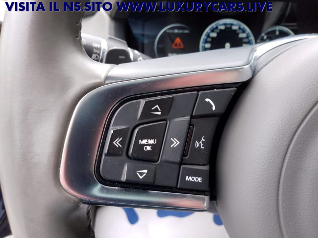 JAGUAR XE usata, con Controllo trazione
