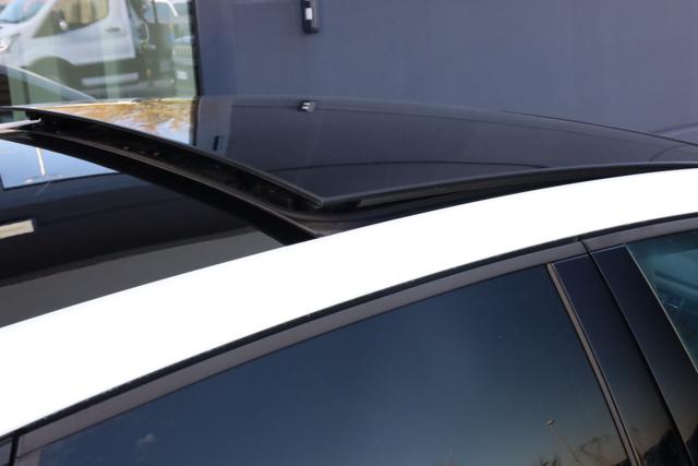 VOLKSWAGEN Taigo usata, con Autoradio