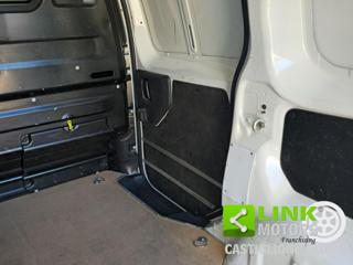 OPEL Vivaro usata, con Servosterzo