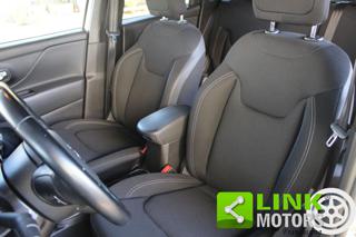 JEEP Renegade usata, con USB