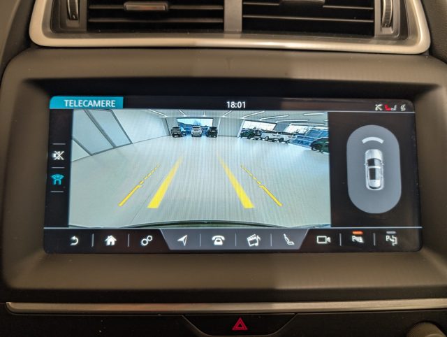 JAGUAR E-Pace usata, con Regolazione elettrica sedili