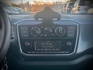 VOLKSWAGEN up! usata, con Airbag testa