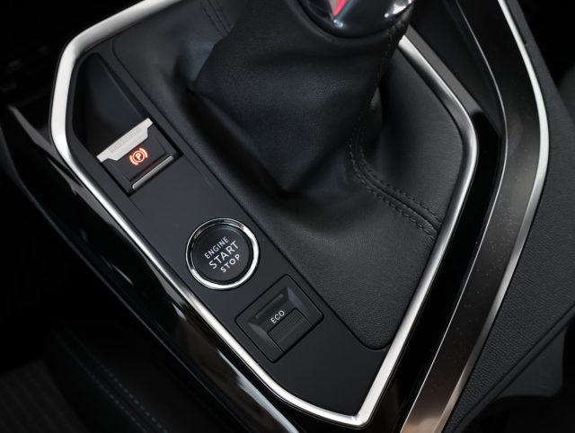 PEUGEOT 3008 usata, con Specchietti laterali elettrici