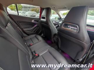 MERCEDES-BENZ GLA 200 usata, con Autoradio digitale