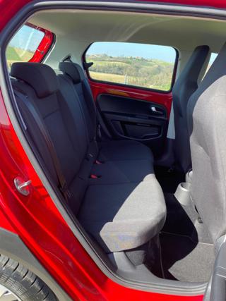 VOLKSWAGEN up! usata 23