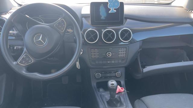 MERCEDES-BENZ B 200 usata, con Autoradio