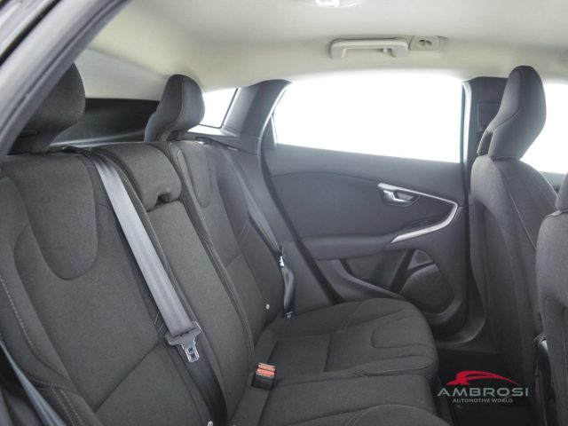 VOLVO V40 usata 10