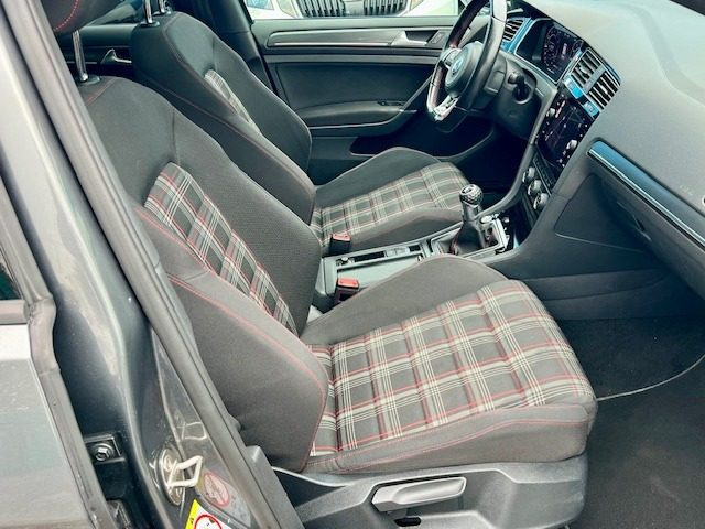 VOLKSWAGEN Golf GTI usata, con Controllo trazione