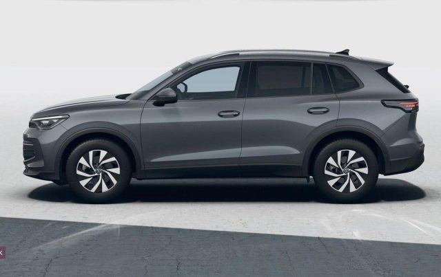 VOLKSWAGEN Tiguan usata, con Autoradio