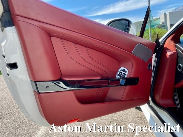 ASTON MARTIN Vantage usata 22