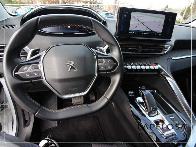 PEUGEOT 3008 usata, con Airbag testa