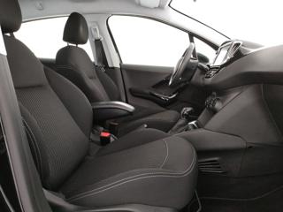 PEUGEOT 208 usata, con Boardcomputer