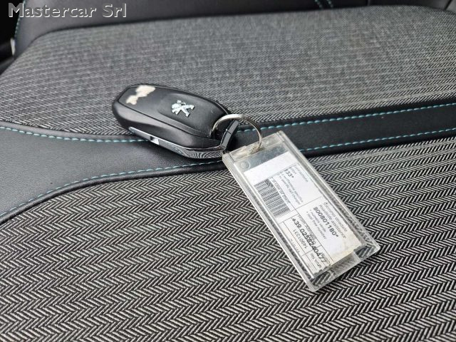 PEUGEOT 5008 usata, con Fendinebbia