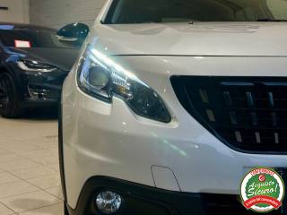 PEUGEOT 2008 usata, con Autoradio
