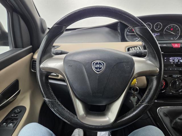 LANCIA Ypsilon usata, con Autoradio