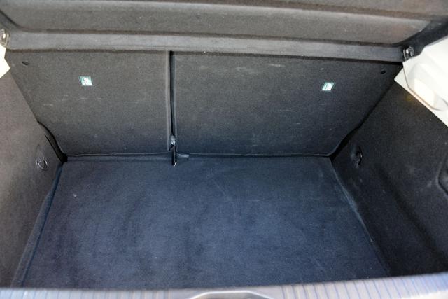 RENAULT Clio usata, con Specchietti laterali elettrici