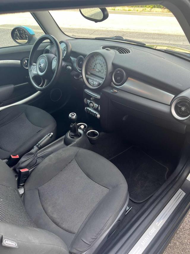 MINI One usata, con Boardcomputer