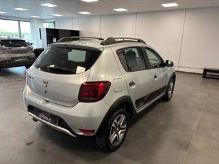 DACIA Sandero usata, con Fari LED