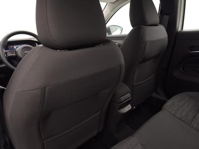 JEEP Avenger usata, con Leve al volante