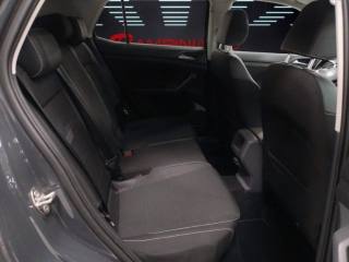 VOLKSWAGEN T-Cross usata 16