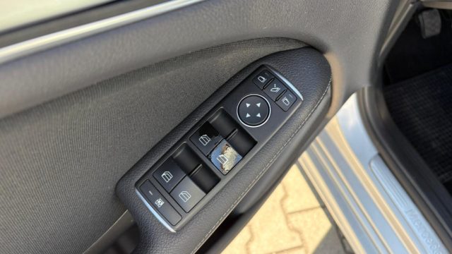 MERCEDES-BENZ B 180 usata, con Controllo trazione