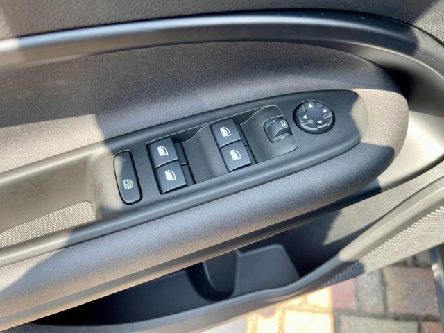 ALFA ROMEO Junior usata, con Controllo elettronico della corsia