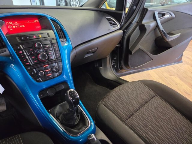 OPEL Astra usata, con Cruise Control