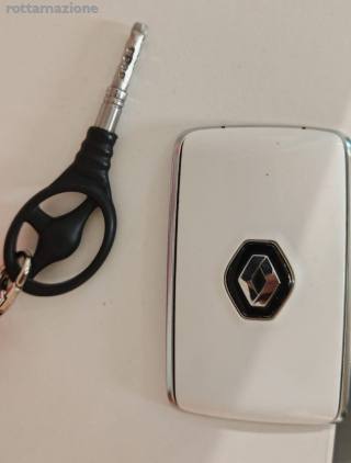 RENAULT Captur usata, con Touch screen