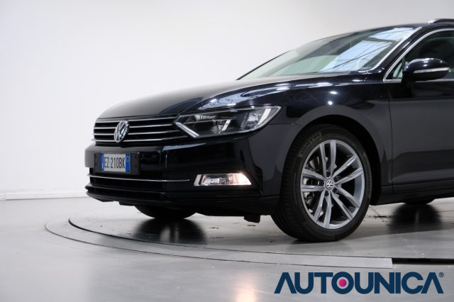 VOLKSWAGEN Passat Variant usata, con Controllo automatico clima