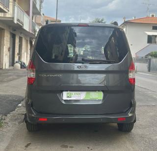 FORD Tourneo Courier usata, con Chiusura centralizzata
