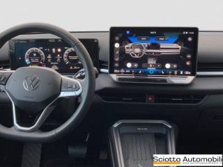 VOLKSWAGEN T-Roc usata, con Sedile posteriore sdoppiato