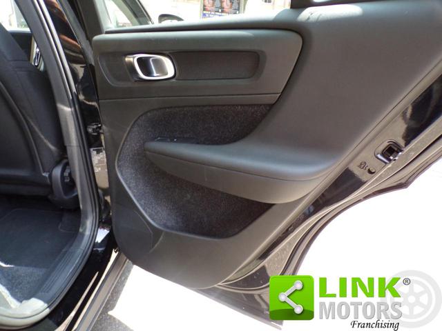 VOLVO XC40 usata, con Luci diurne LED