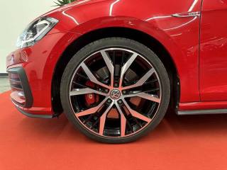 VOLKSWAGEN Golf GTI usata, con Airbag