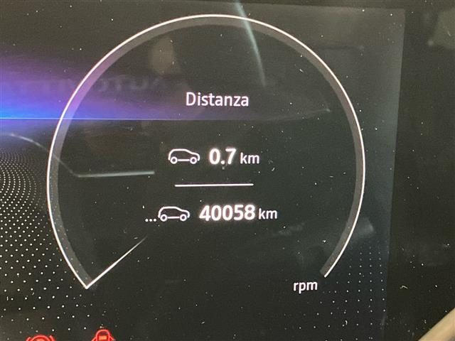 RENAULT Austral usata, con Sensori di parcheggio anteriori