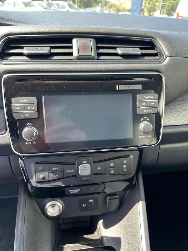 NISSAN Leaf usata, con Sedile posteriore sdoppiato