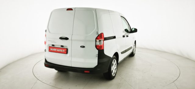 FORD Transit Courier usata, con Autoradio