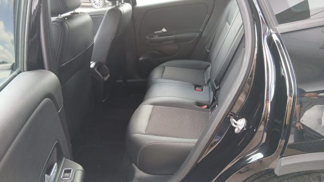 MERCEDES-BENZ GLA 180 usata, con Cruise Control