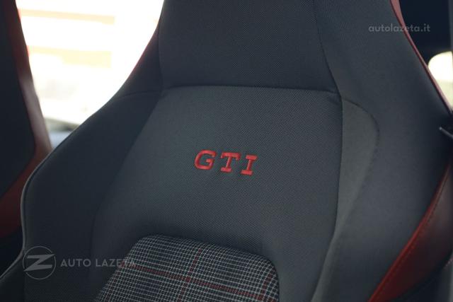 VOLKSWAGEN Golf GTI usata, con Autoradio