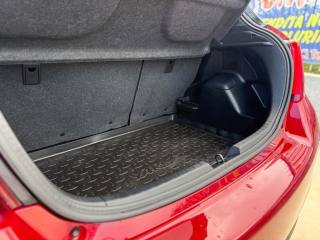 TOYOTA Yaris usata 22