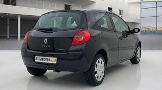 RENAULT Clio usata, con Alzacristalli elettrici