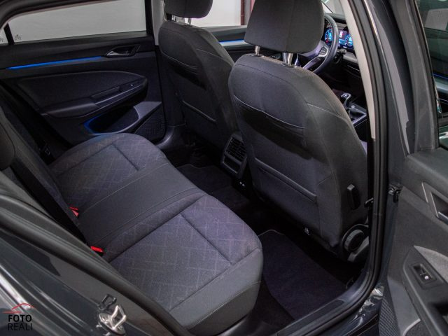 VOLKSWAGEN Golf Variant usata, con Autoradio digitale