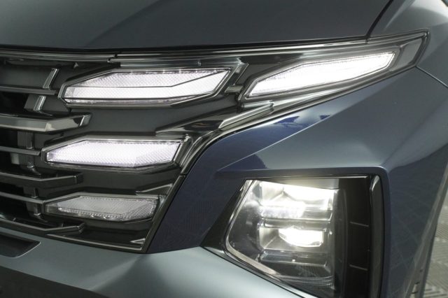 HYUNDAI Tucson usata 12