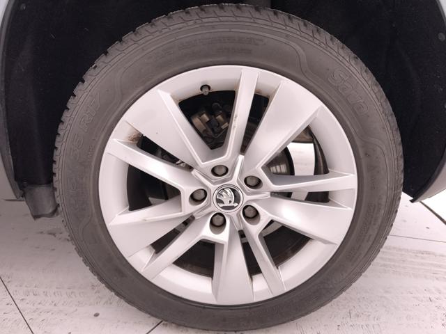 SKODA Karoq usata, con Autoradio digitale