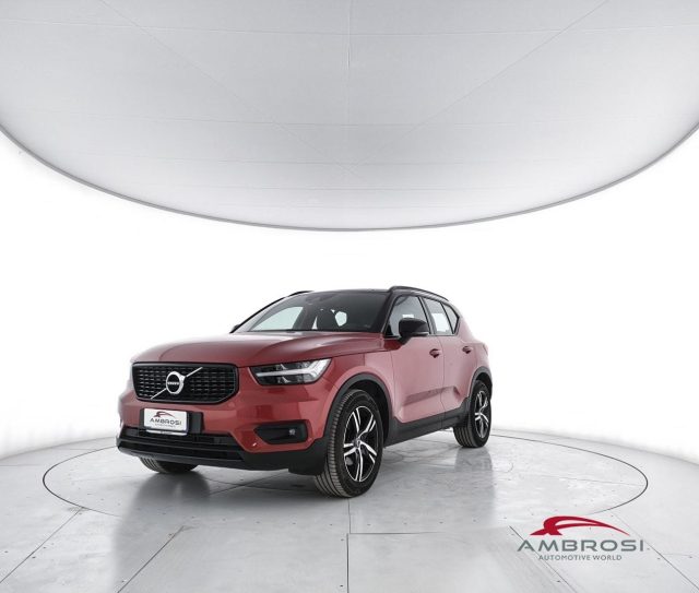 VOLVO XC40 usata 0