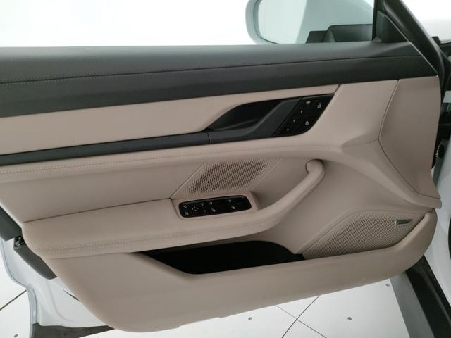 PORSCHE Taycan usata, con Controllo trazione