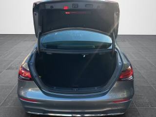 MERCEDES-BENZ E 220 usata, con Controllo trazione