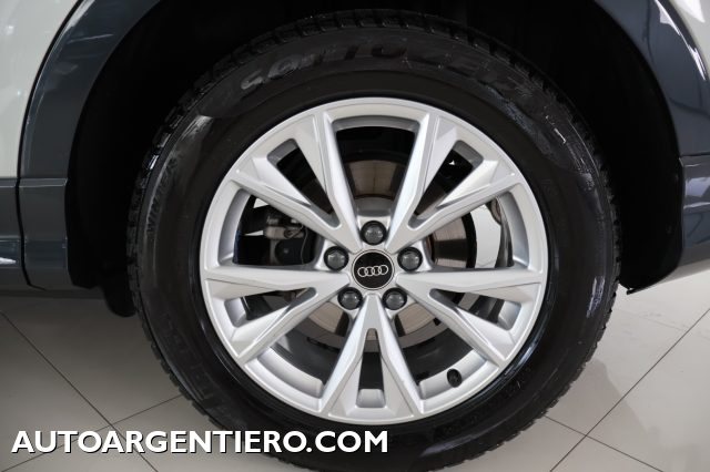 AUDI Q3 usata, con Sensori di parcheggio posteriori
